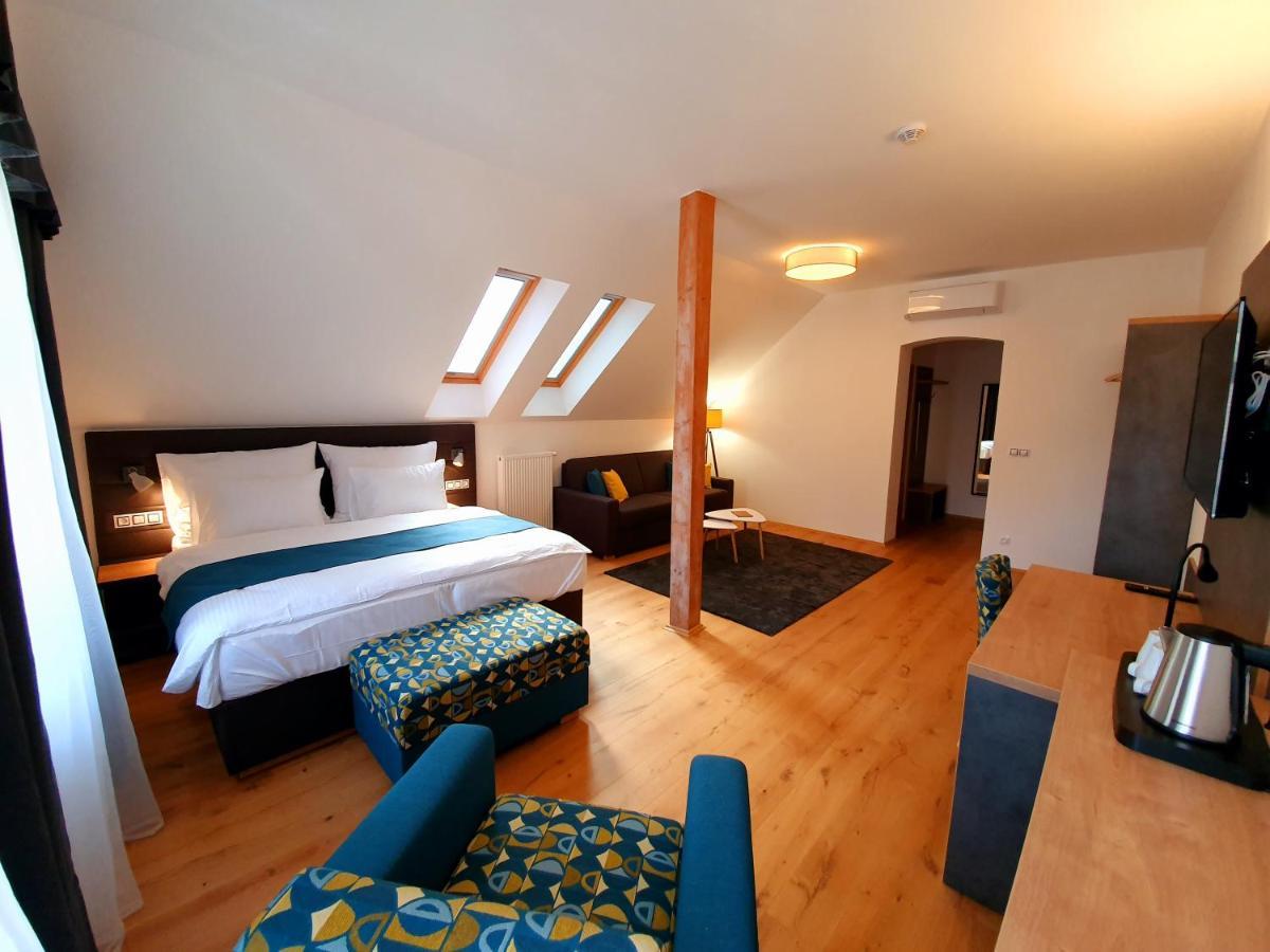Hotel Kortus Jetrichovice  Luaran gambar