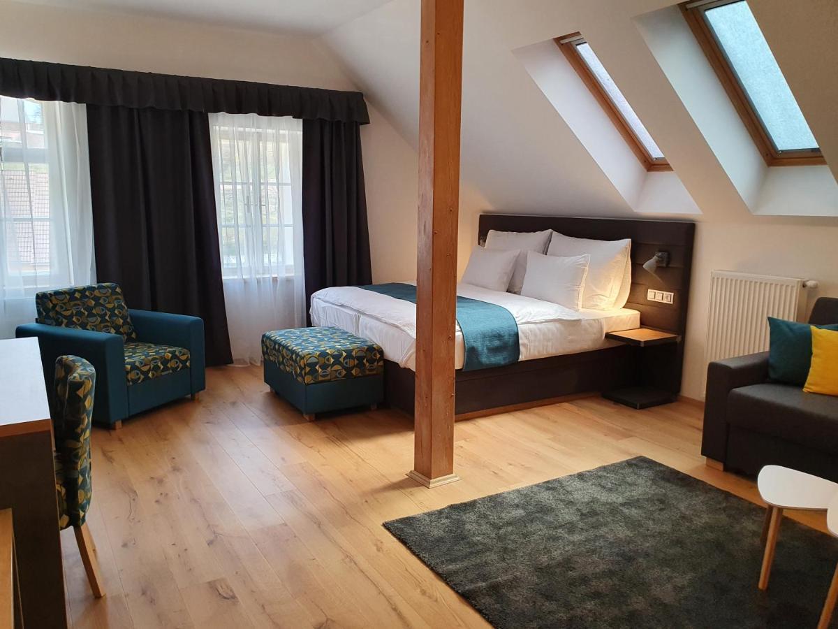 Hotel Kortus Jetrichovice  Luaran gambar